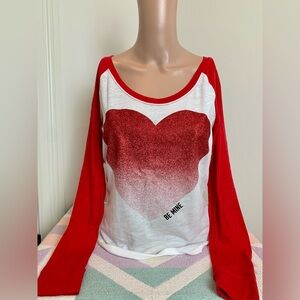 Vintage! VS Pink Valentine’s Day heart shirt